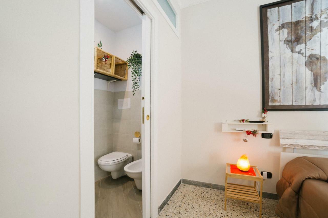 Little Room Салерно Екстериор снимка