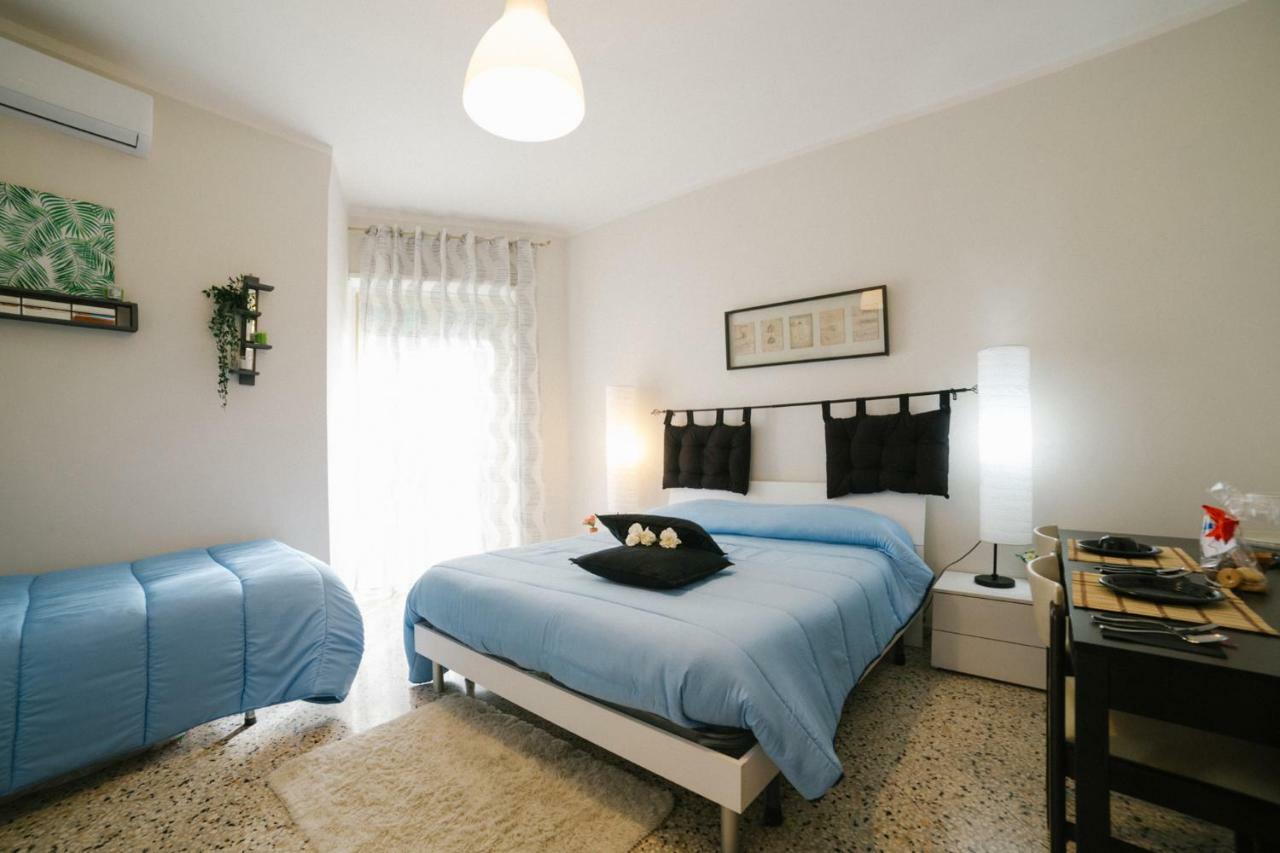 Little Room Салерно Екстериор снимка