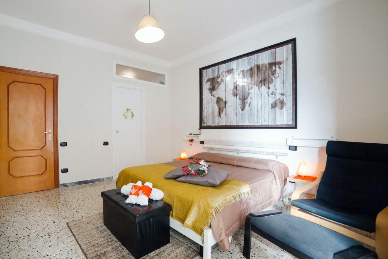 Little Room Салерно Екстериор снимка